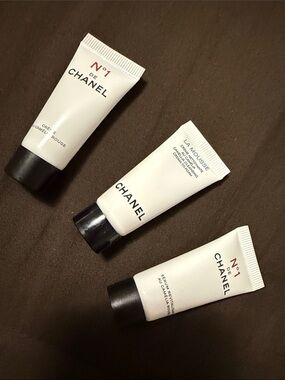 CHANEL Beauty Samples
